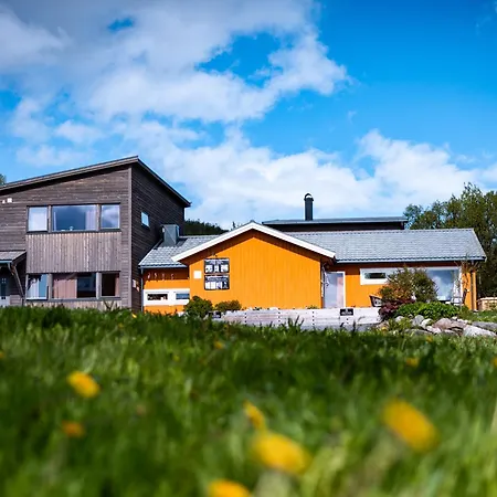 Yggdrasil Farmhotel Retreat, Spa & Yoga Straumsbukta Exterior photo