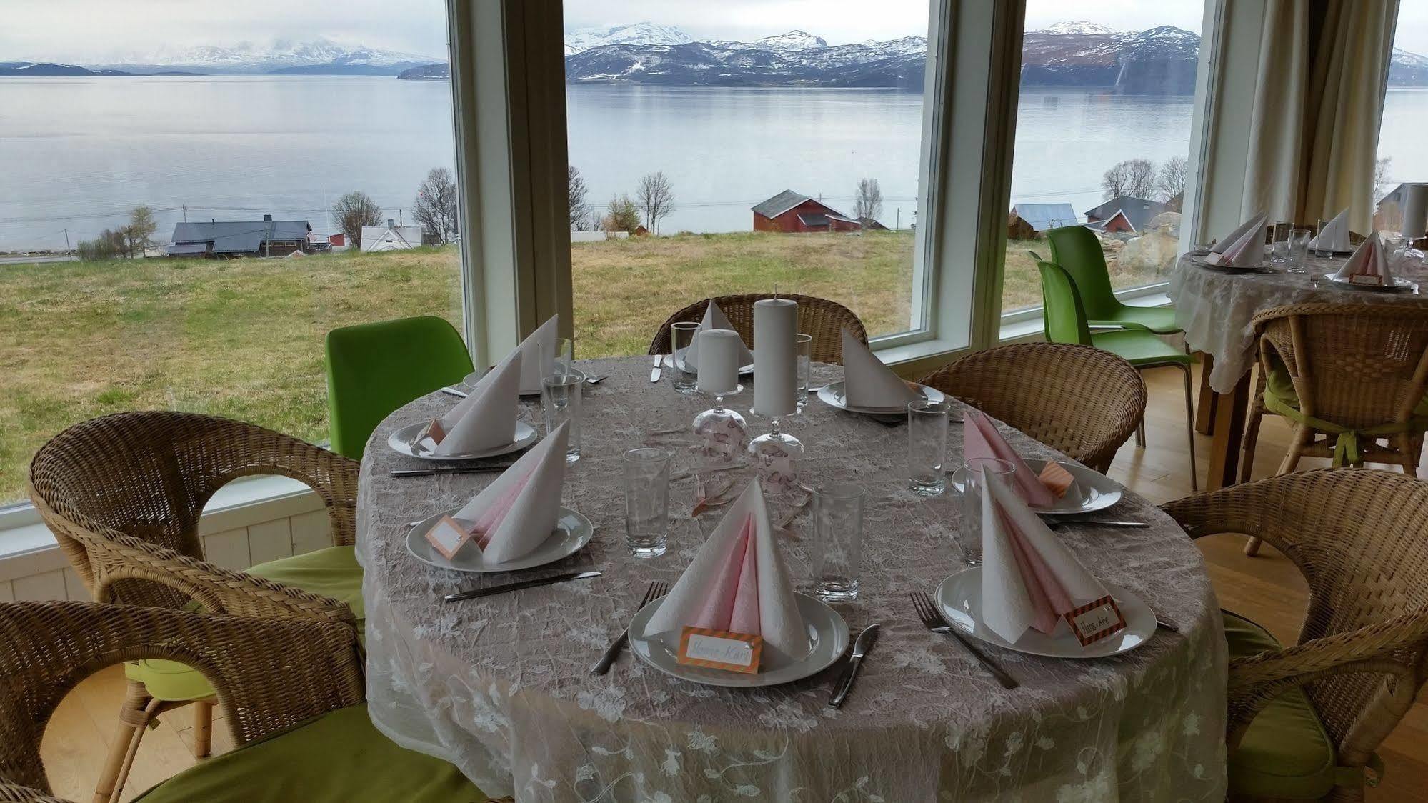 Yggdrasil Farmhotel Retreat, & Yoga 3* Straumsbukta